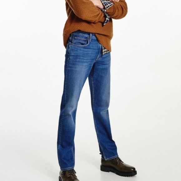 Tommy Men’s Mercer Straight Fit Jeans, Medium Wash - Size 34/30 - Picture 14 of 14